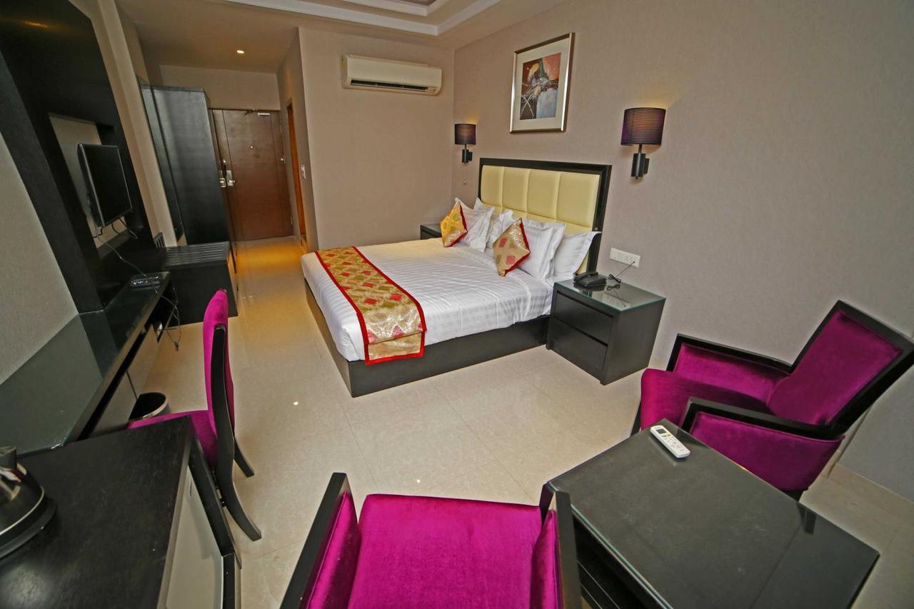 Royal Inn Nawalgarh Bagian luar foto